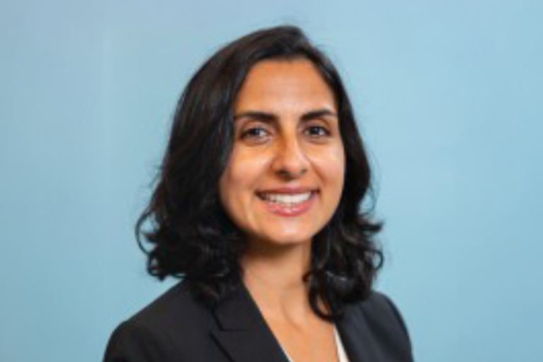 bahar navab headshot